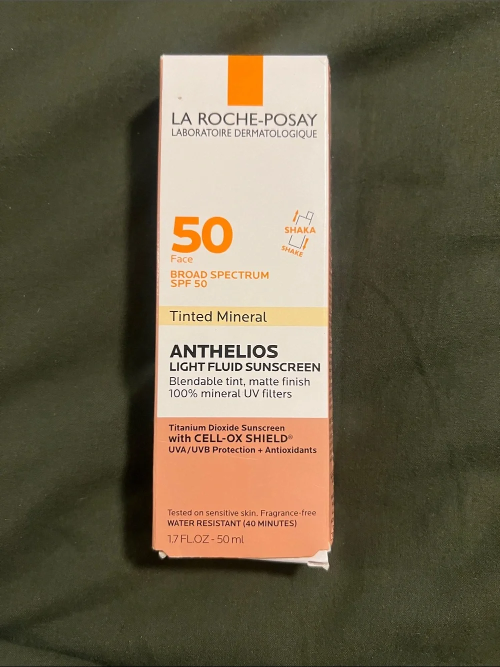 Anthelios Tinted Mineral SPF 50 Light Fluid Sunscreen - Tinted (Peach)